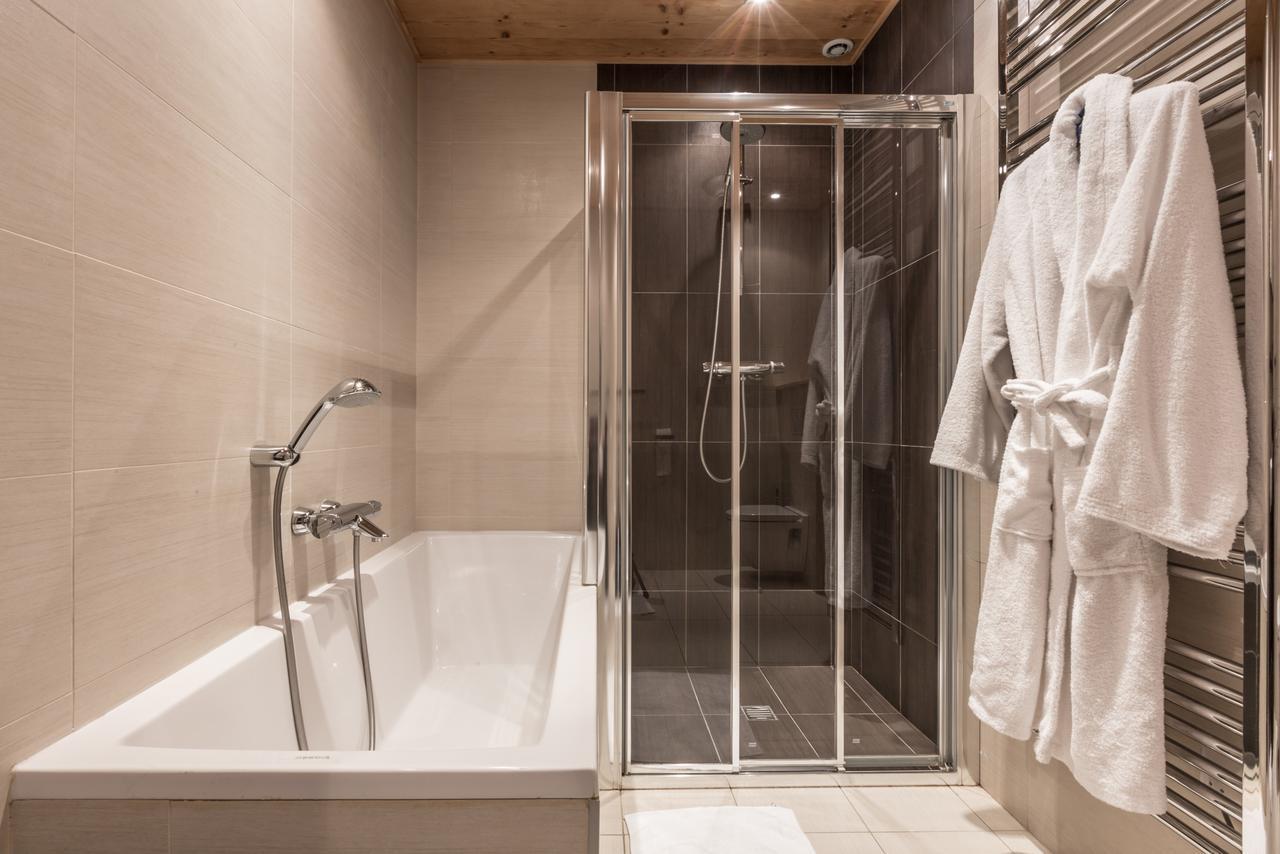Apartment Au Bon Coin - Luxury Chamonix Hidden Haven, Mont Blanc View, Hot Tub And Garden Екстер'єр фото