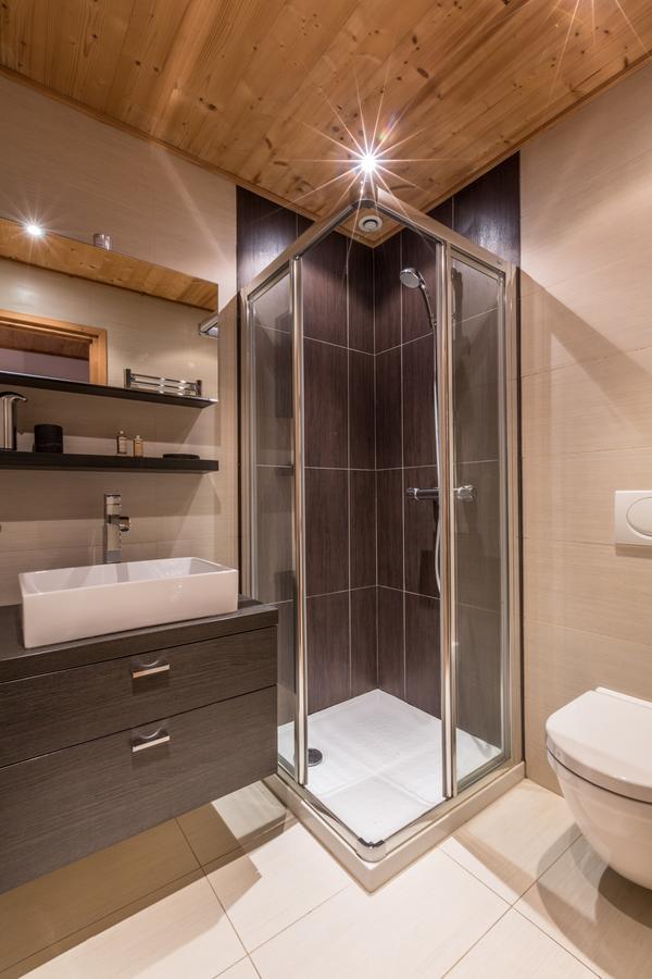 Apartment Au Bon Coin - Luxury Chamonix Hidden Haven, Mont Blanc View, Hot Tub And Garden Екстер'єр фото
