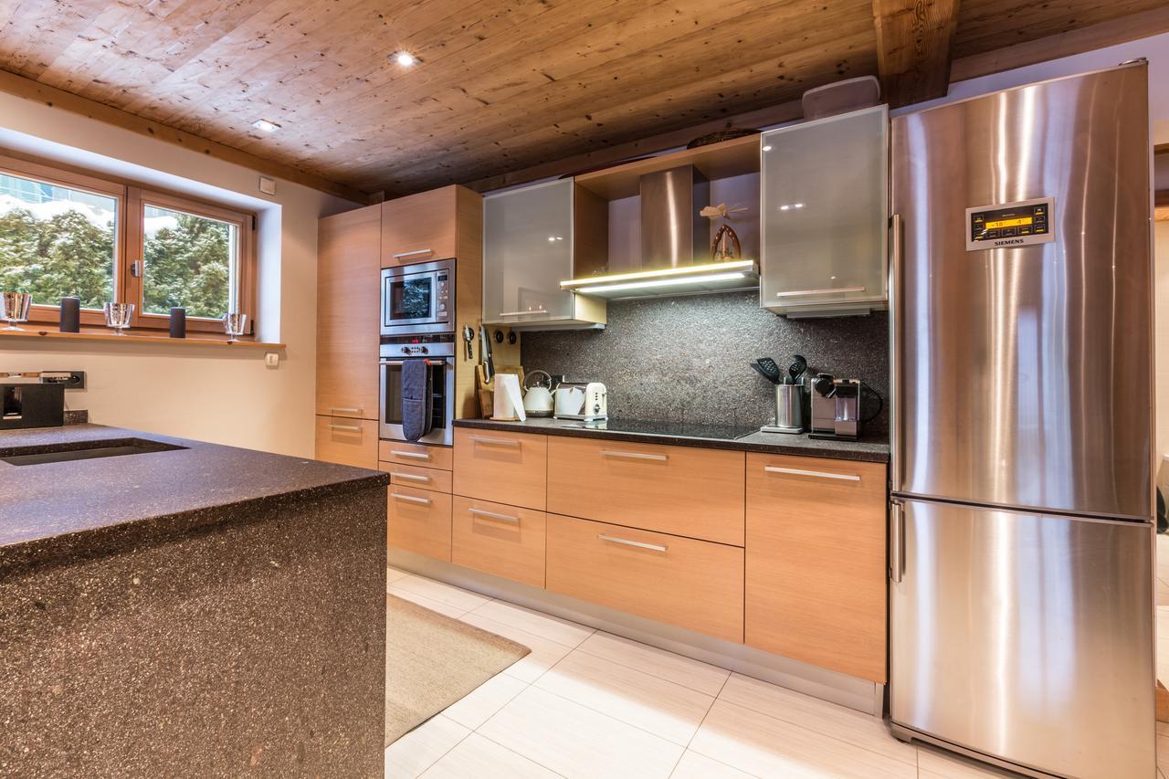Apartment Au Bon Coin - Luxury Chamonix Hidden Haven, Mont Blanc View, Hot Tub And Garden Екстер'єр фото